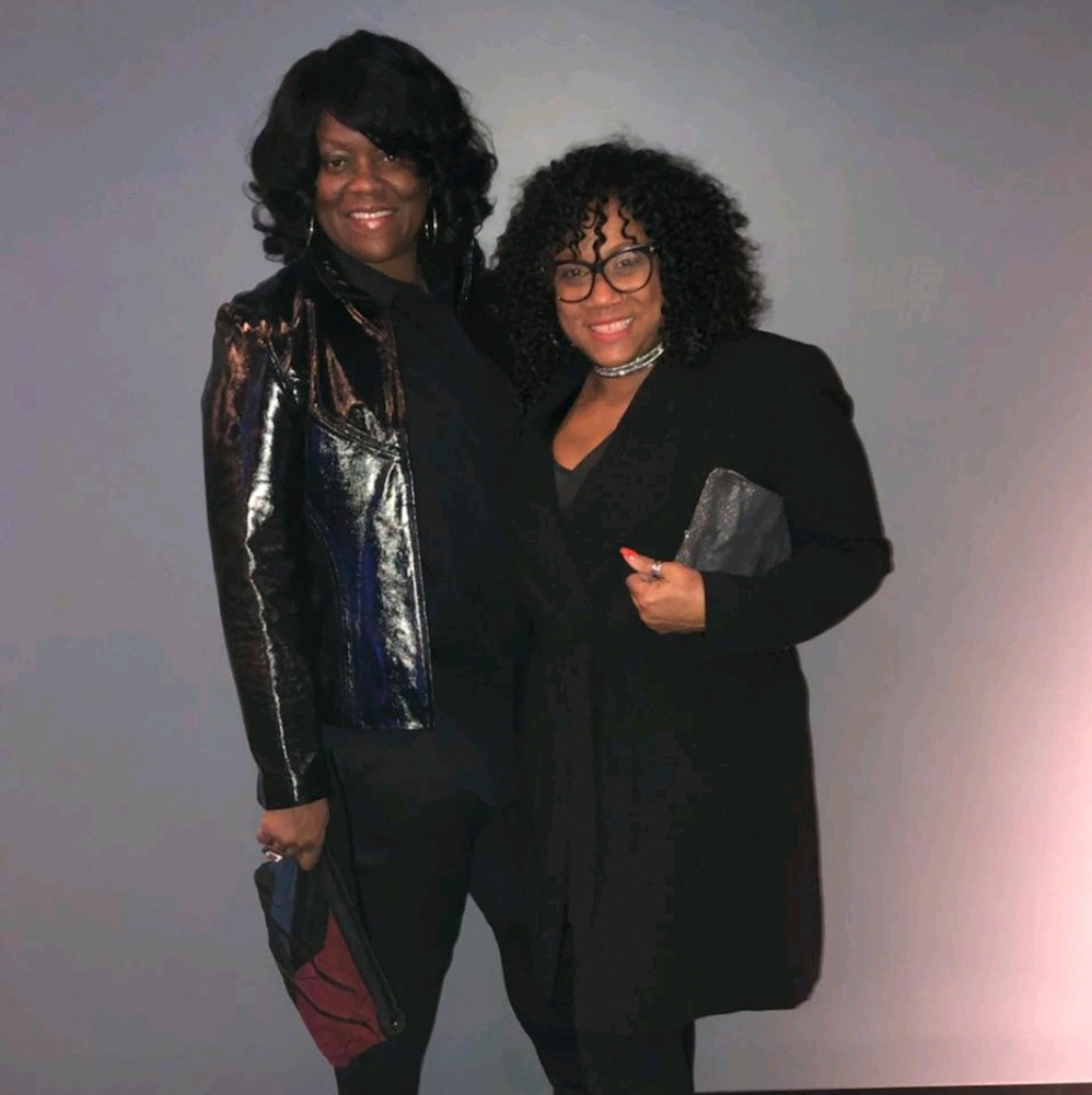 Meet your Posher, Crystal